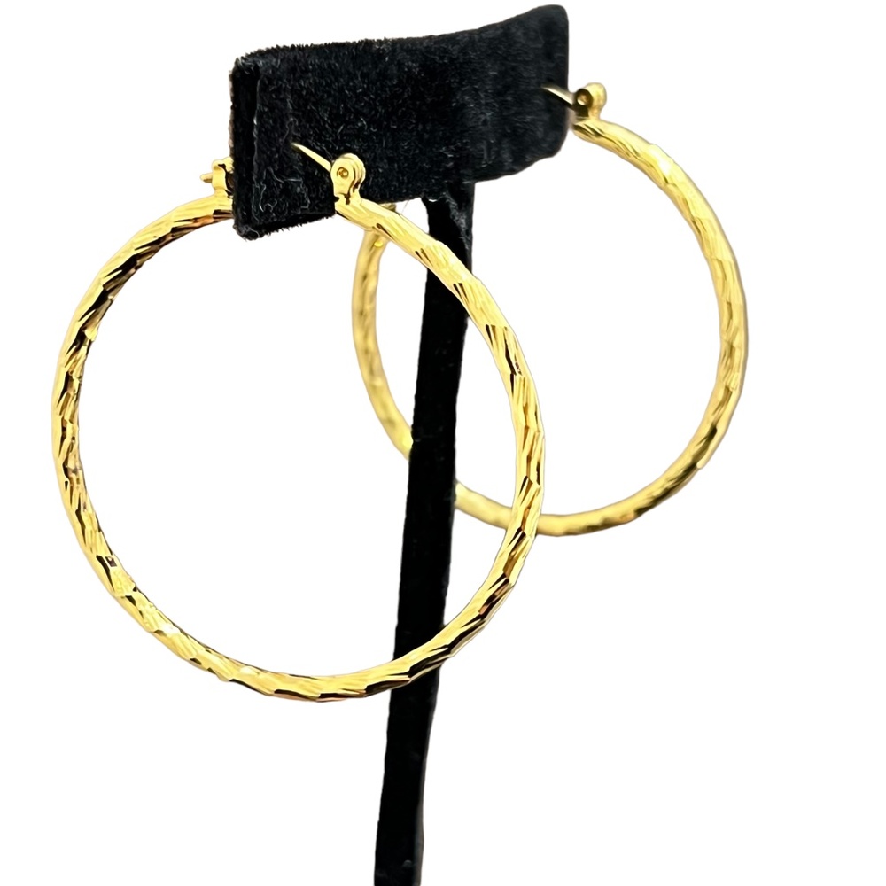 VINTAGE 1.75" DIAMETER GOLD TONE TEXTURED HOOP EARRINGS